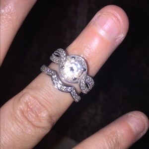 Size 7 sterling silver wedding set